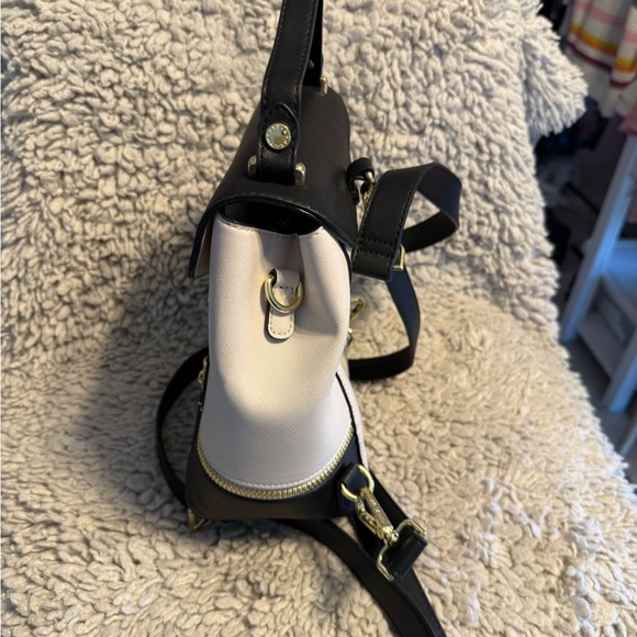 NEW Steven Madden Stylish Black and Cream Backpack - Picture 7 of 10